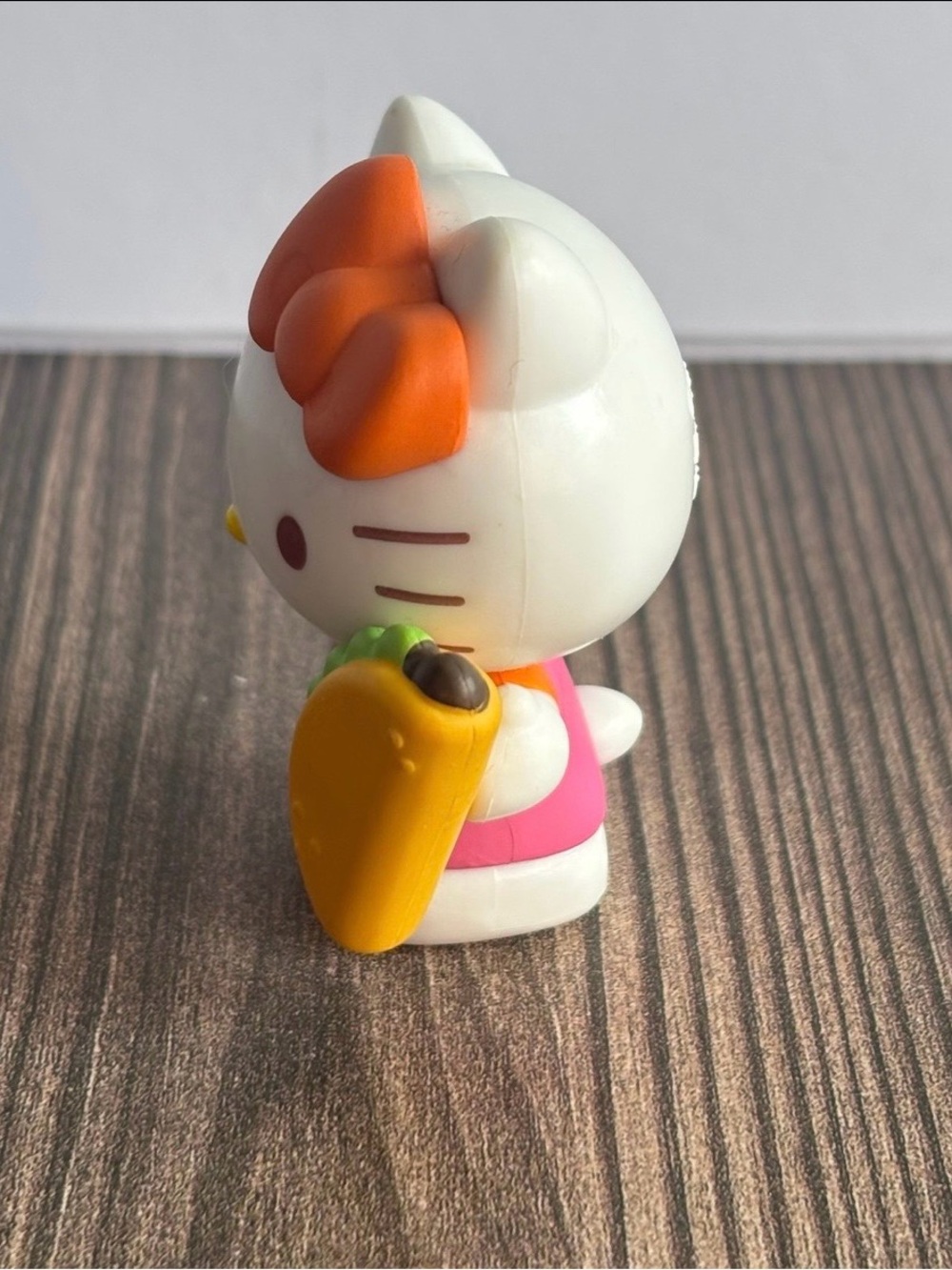 Sanrio Hello Kitty Pink Figure with Orange Bow and Yellow Taco Accessory - Picture 2 of 4